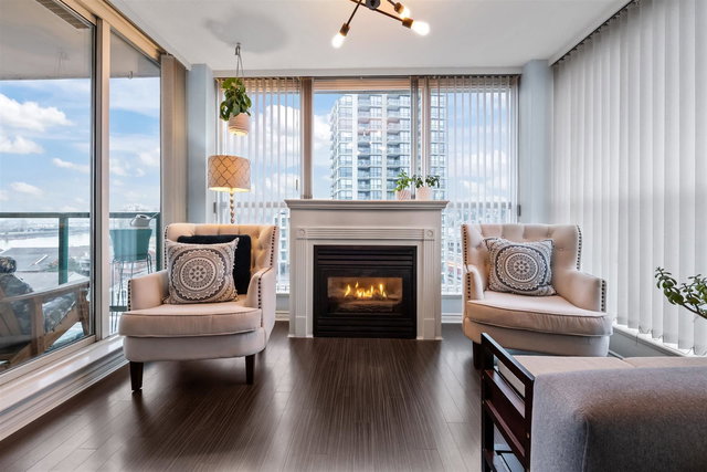 1006 - 10 Laguna Court