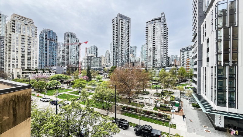 488 Helmcken Street #506, Vancouver, British Columbia