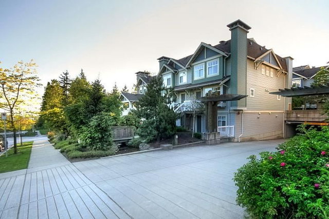 7 - 7488 Southwynde Avenue