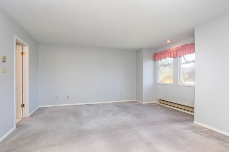 Listing Image 26