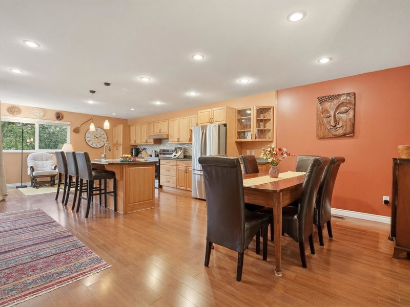 9439 Snowberry Court, Burnaby, V5A 4A6 | Image 3