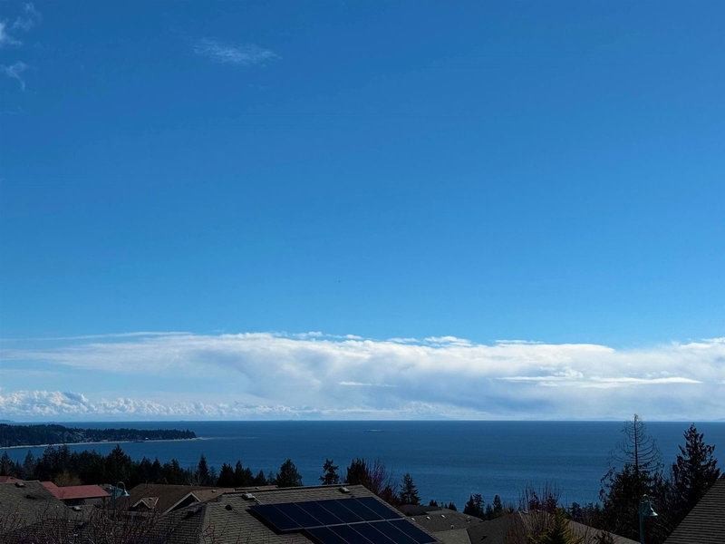 6263 Apollo Road, Sechelt, British Columbia