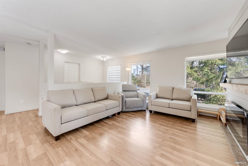 2978 Fleming Avenue, Coquitlam, V3C 4S3 | Image 2