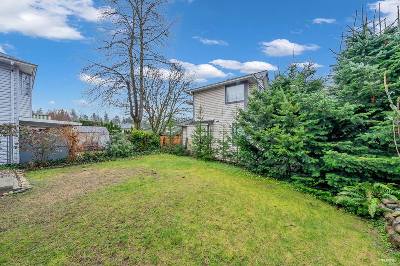 1382 Sutherland Avenue, Port Coquitlam, V3B 7G7 | Image 2