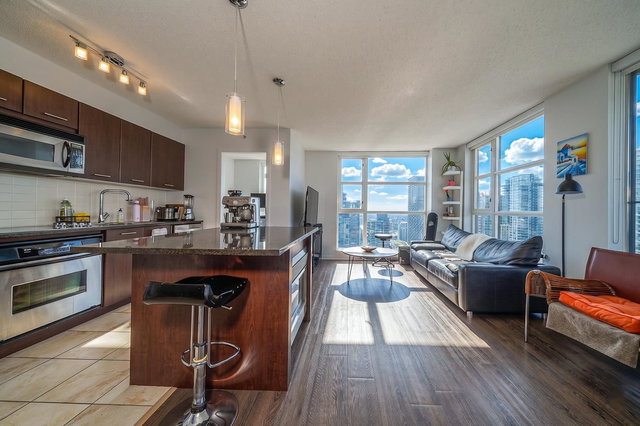 2908 - 1199 Seymour Street