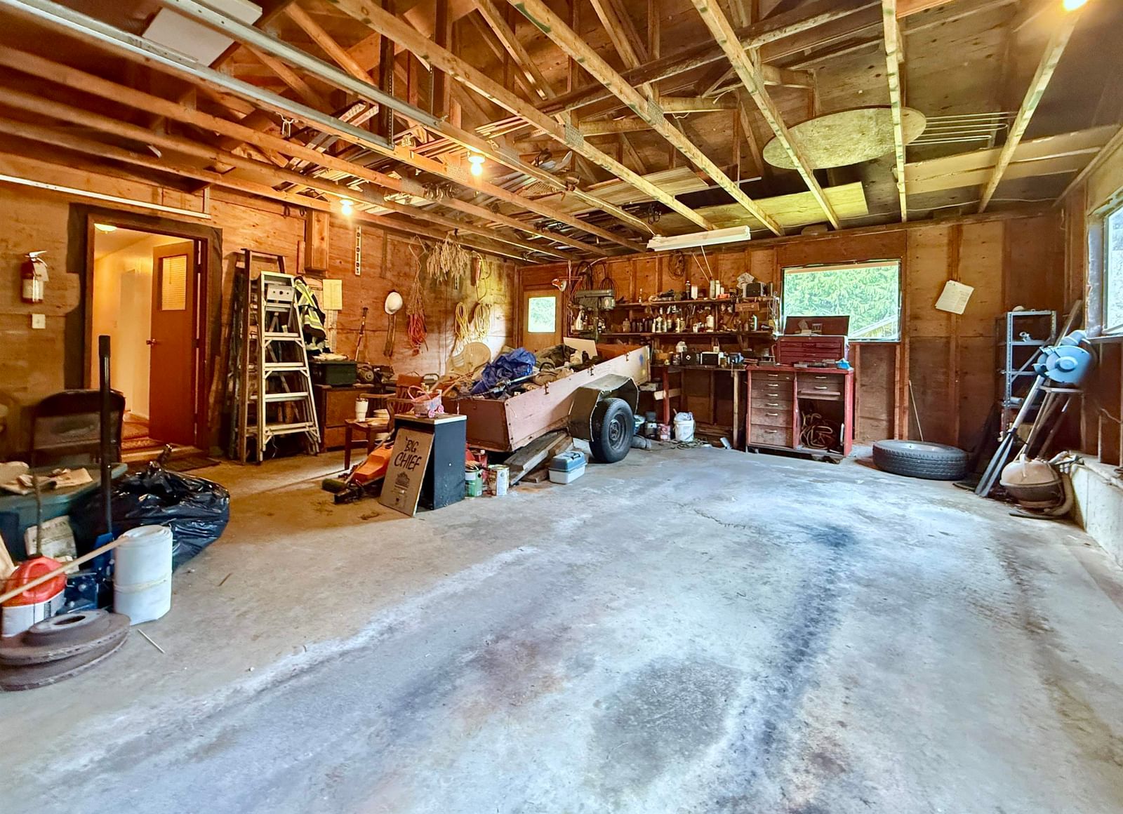 Listing Image 25
