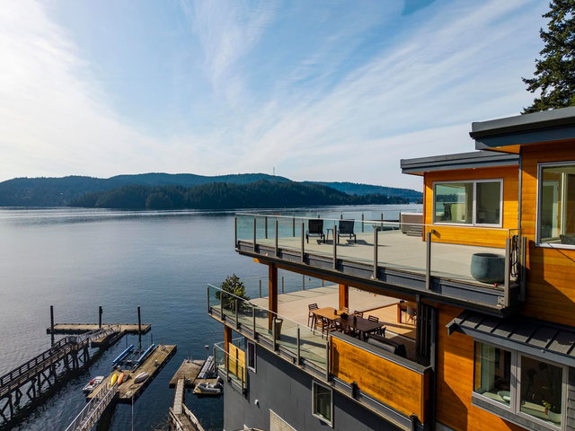 5577 Indian River Drive