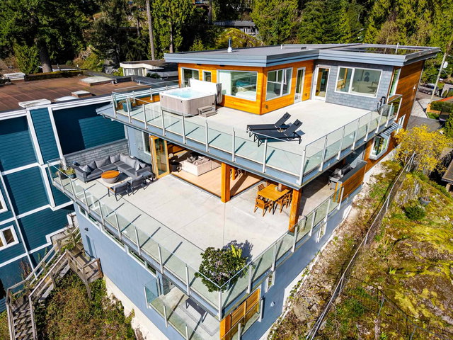 5577 Indian River Drive