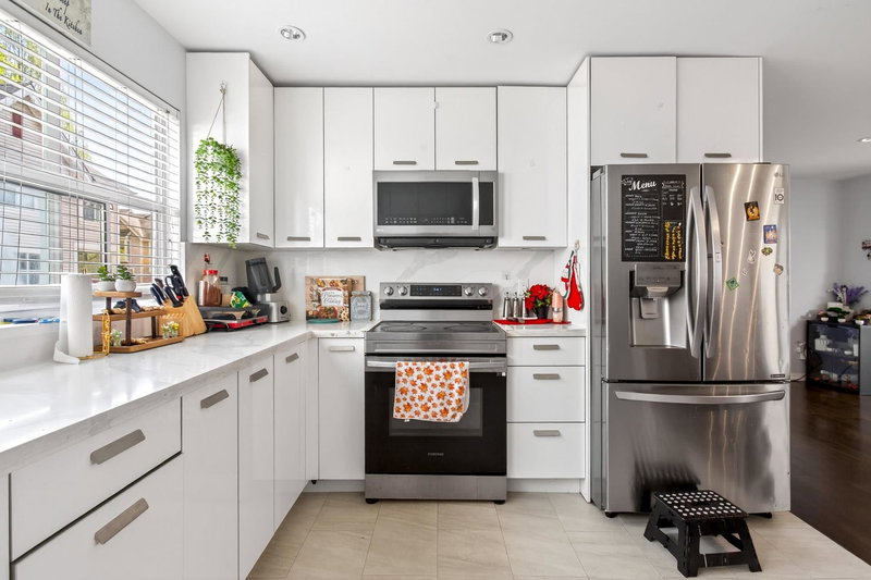 34 - 2450 Hawthorne Avenue, Port Coquitlam, V3C 6B3 | Image 3