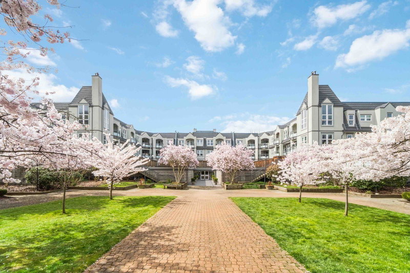 99 Begin Street #301, Coquitlam, British Columbia