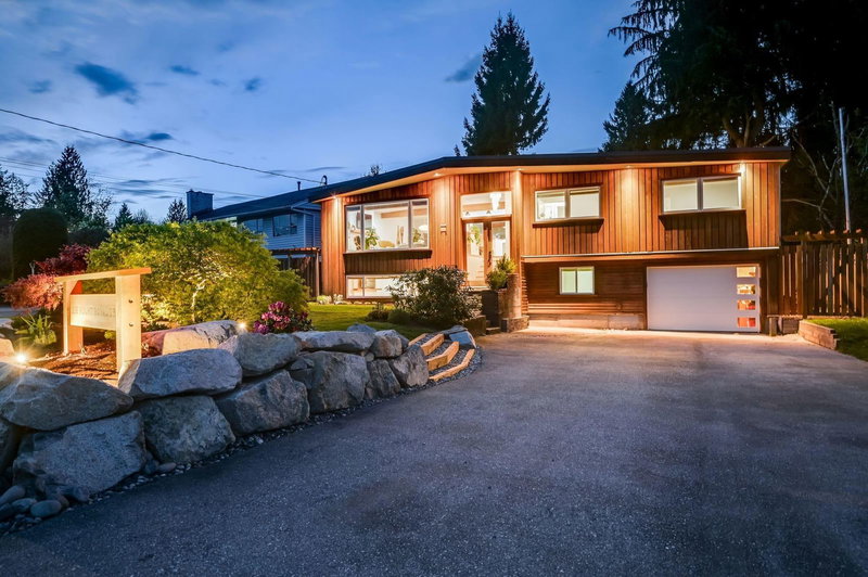 308 Mount Royal Drive, Port Moody, V3H 1R1 | Image 2
