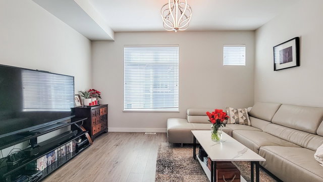 12 - 20180 84 Avenue