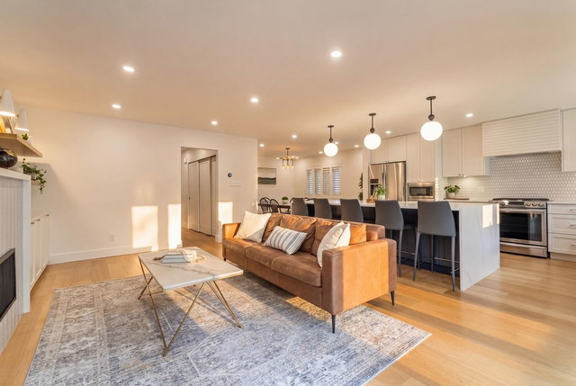 999 Canyon Boulevard