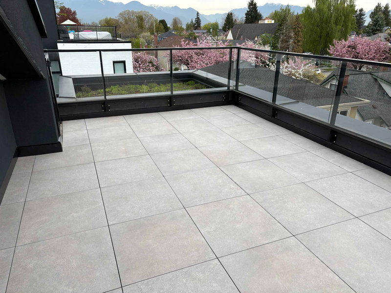 90 King Edward Avenue #211, Vancouver, British Columbia