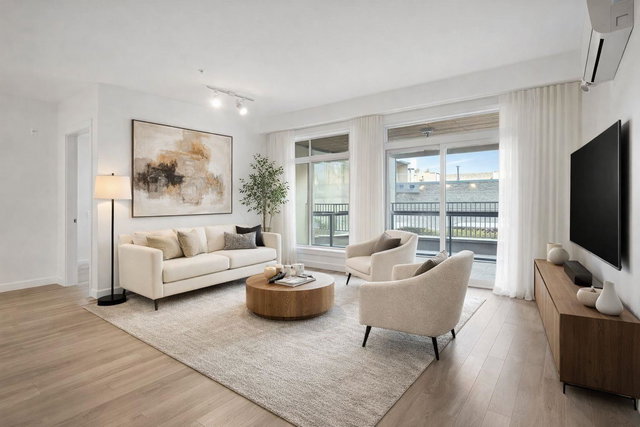 108 - 32445 Simon Avenue