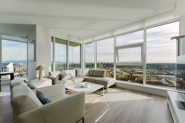 4605 - 680 Quayside Drive