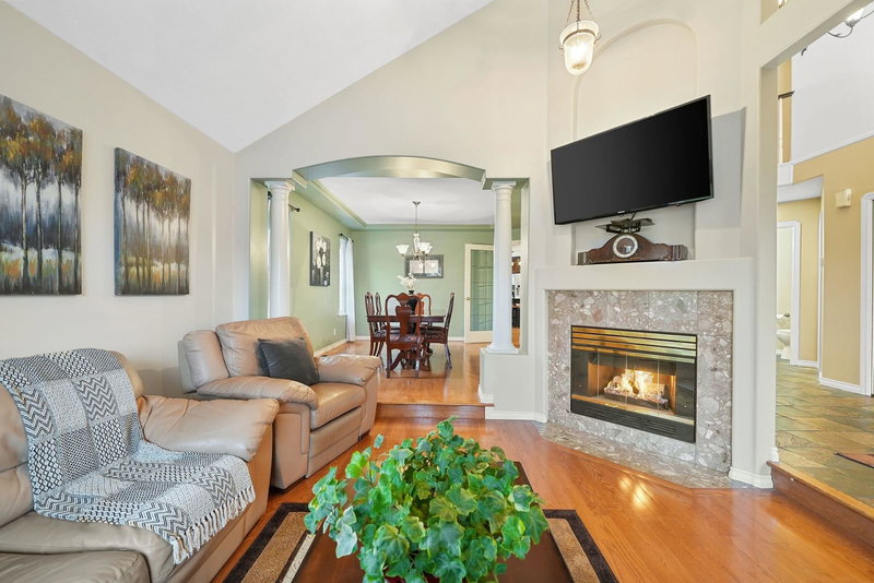 19066 63b Avenue, Surrey, V3S 8G5 | Image 3