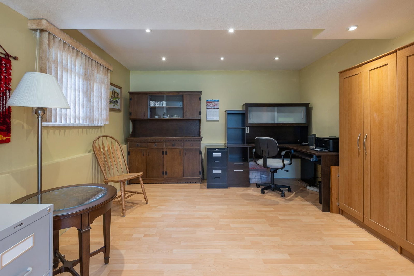 Listing Image 19