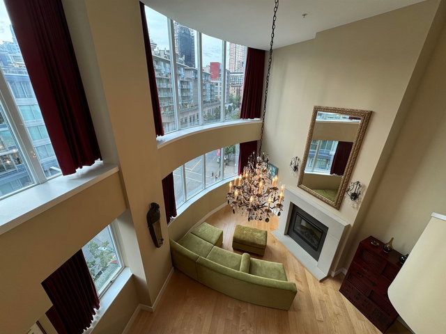 PH7 - 618 Abbott Street