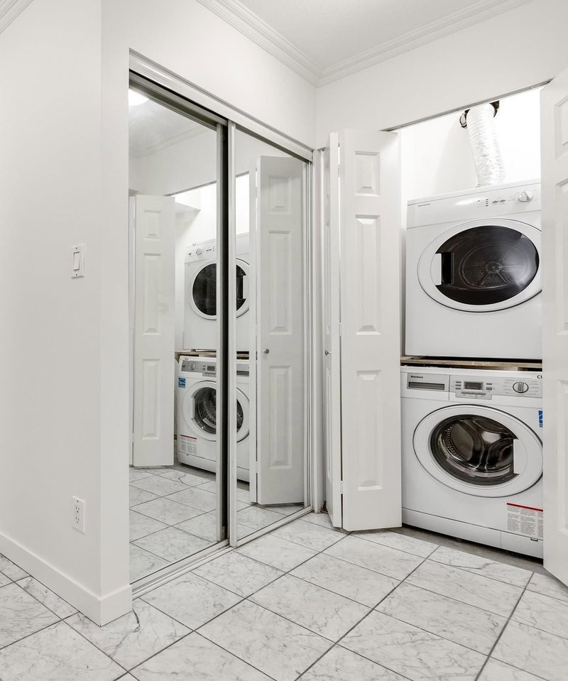 505 - 9603 Manchester Drive, Burnaby, V3N 4Y7 | Image 3