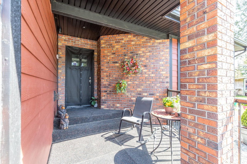 9328 Larkspur Avenue, Mission, V2V 7C9 | Image 3