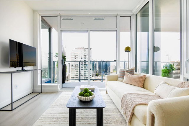 307 - 4988 Bennett Street