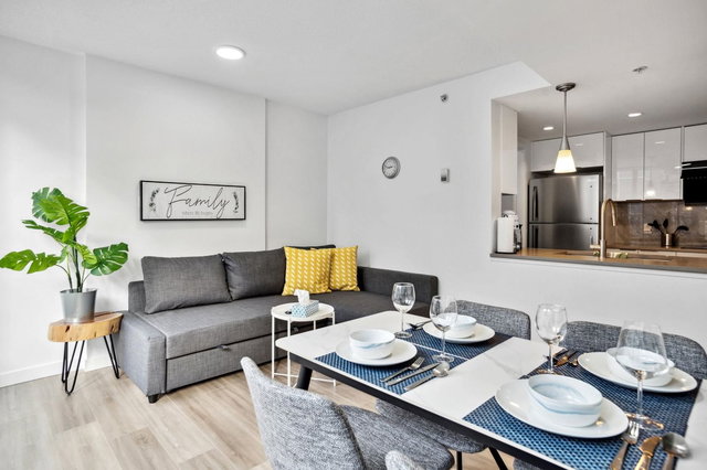 605 - 618 Abbott Street