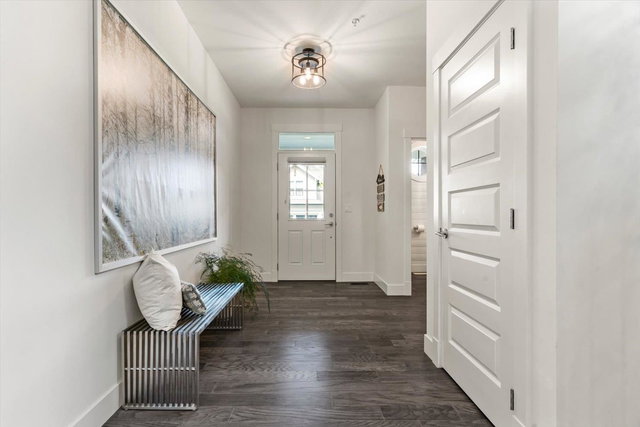 31 - 1885 Columbia Valley Road