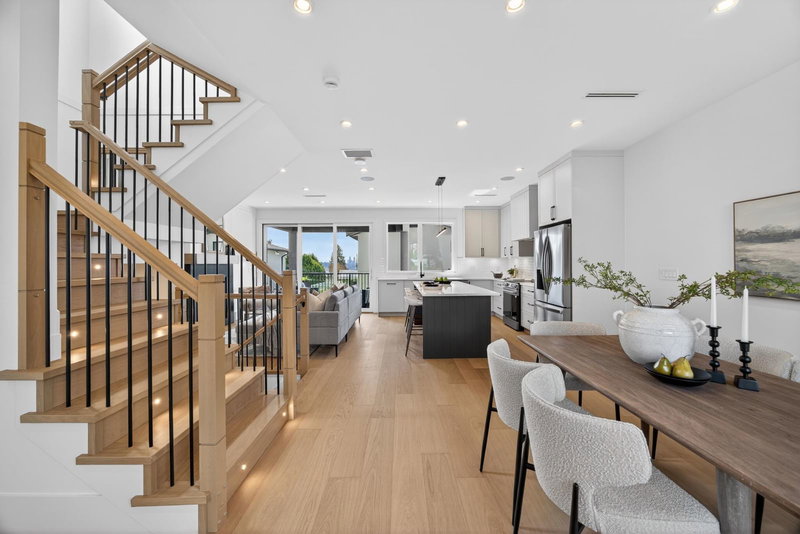 1150 Charland Avenue, Coquitlam, V3K 3L1 | Image 2