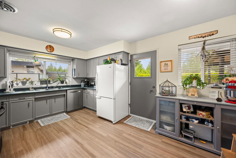 11930 Acadia Street, Maple Ridge, V2X 3B2 | Image 3