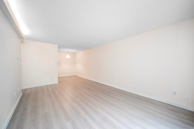 326 - 8500 Lansdowne Road