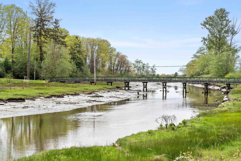 16071 8 Avenue, Surrey, V4A 1A1 | Image 2