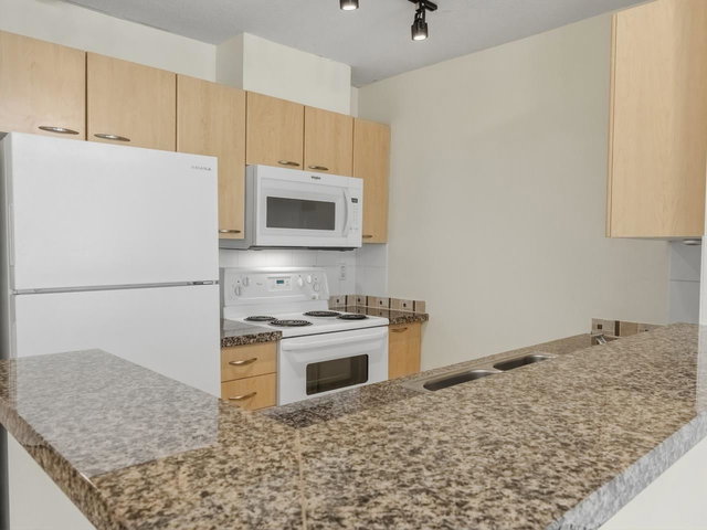 1209 - 1420 Georgia Street W