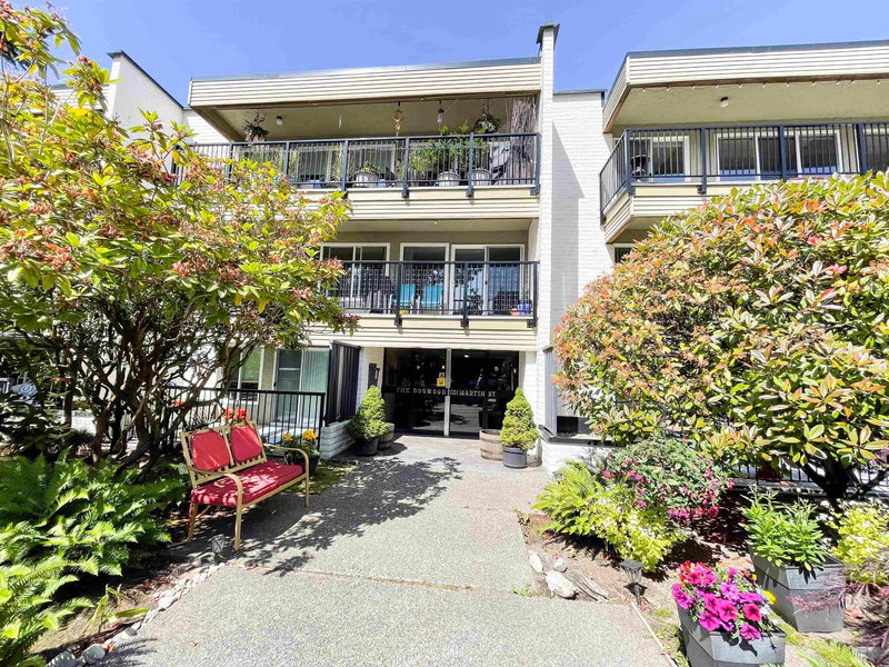205 - 1351 Martin Street, White Rock, V4B 3W6 | Image 2