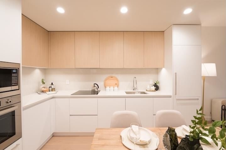 203 - 585 Kemsley Avenue, Coquitlam, V3J 3Z1 | Image 3