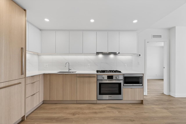 3108 - 318 Alderson Avenue