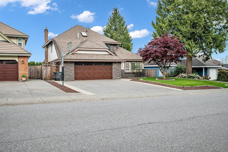 10646 Glenwood Crescent, Surrey, V4N 1W1 | Image 2