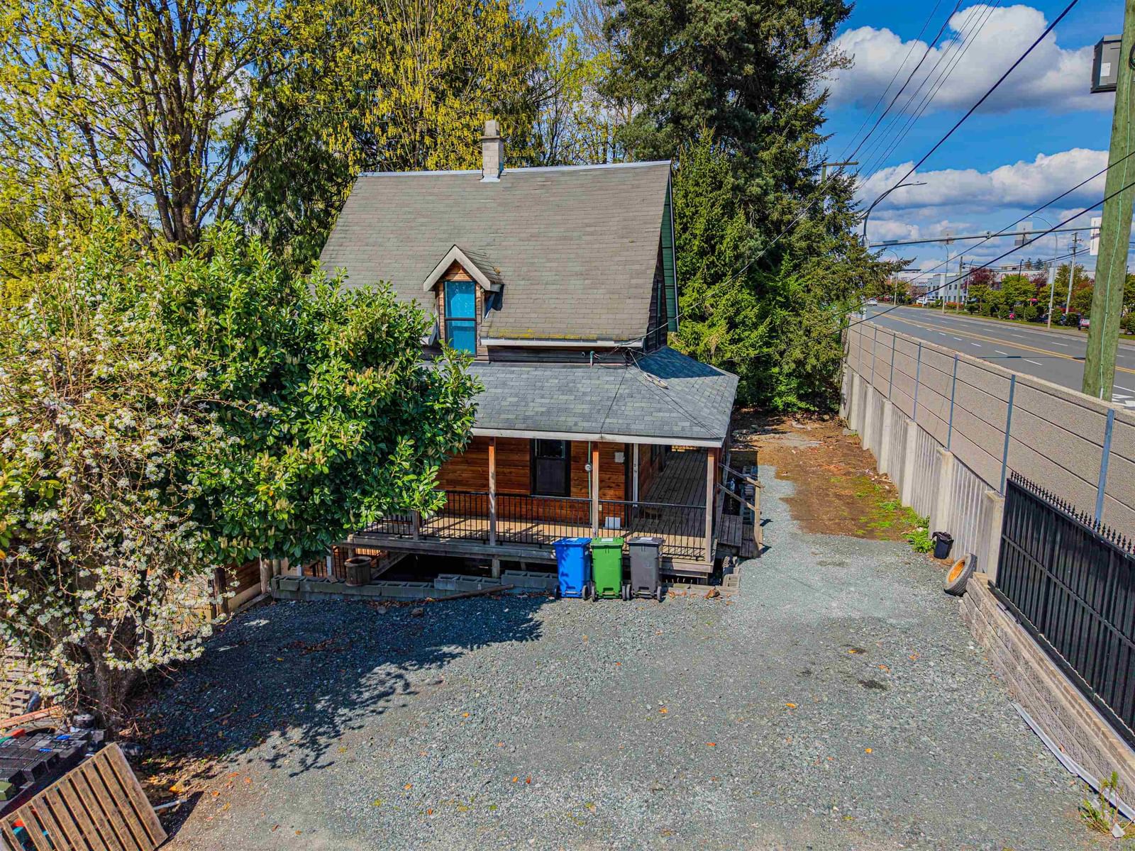 Listing Image 5