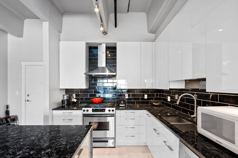 622 - 615 Belmont Street, New Westminster, V3M 6A1 | Image 2