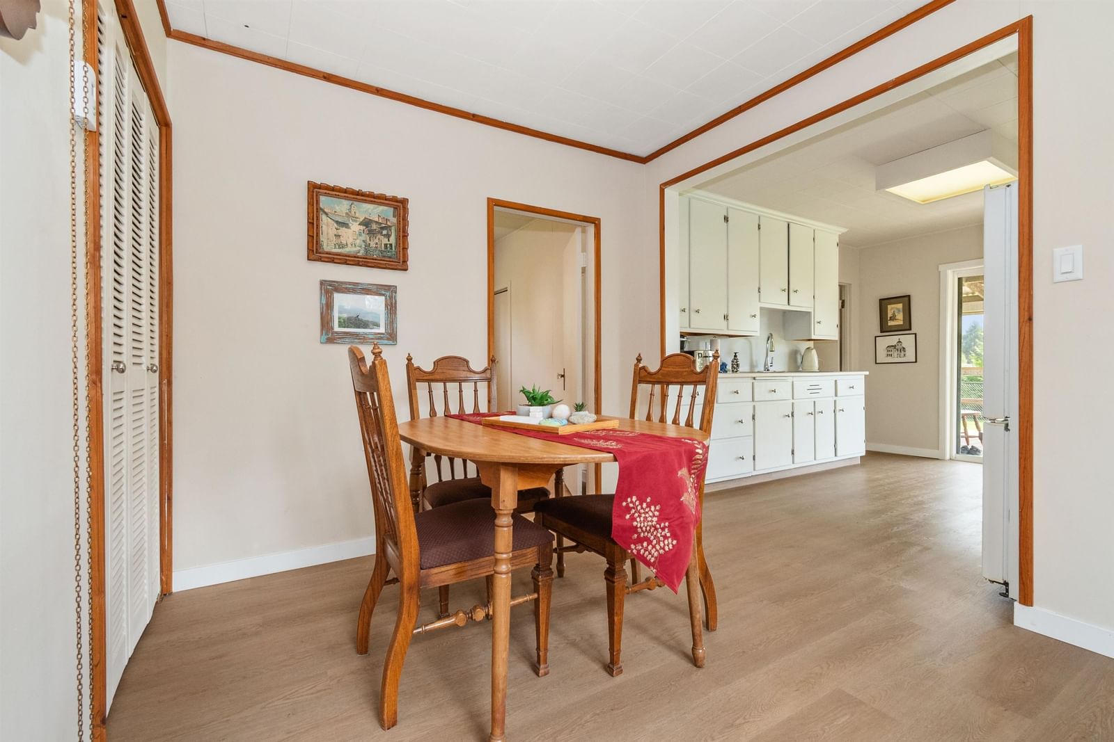 Listing Image 20