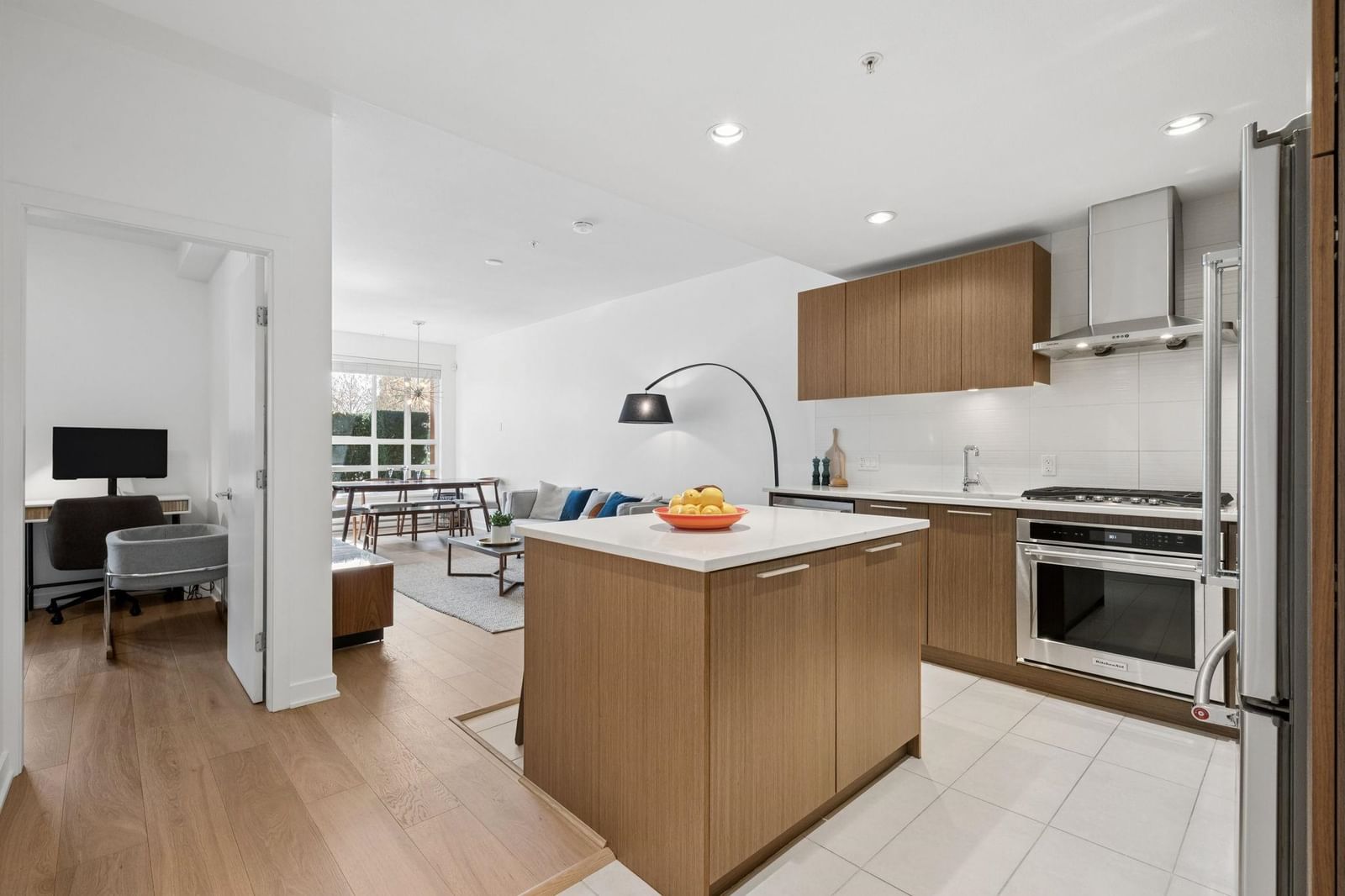 Listing Image 15