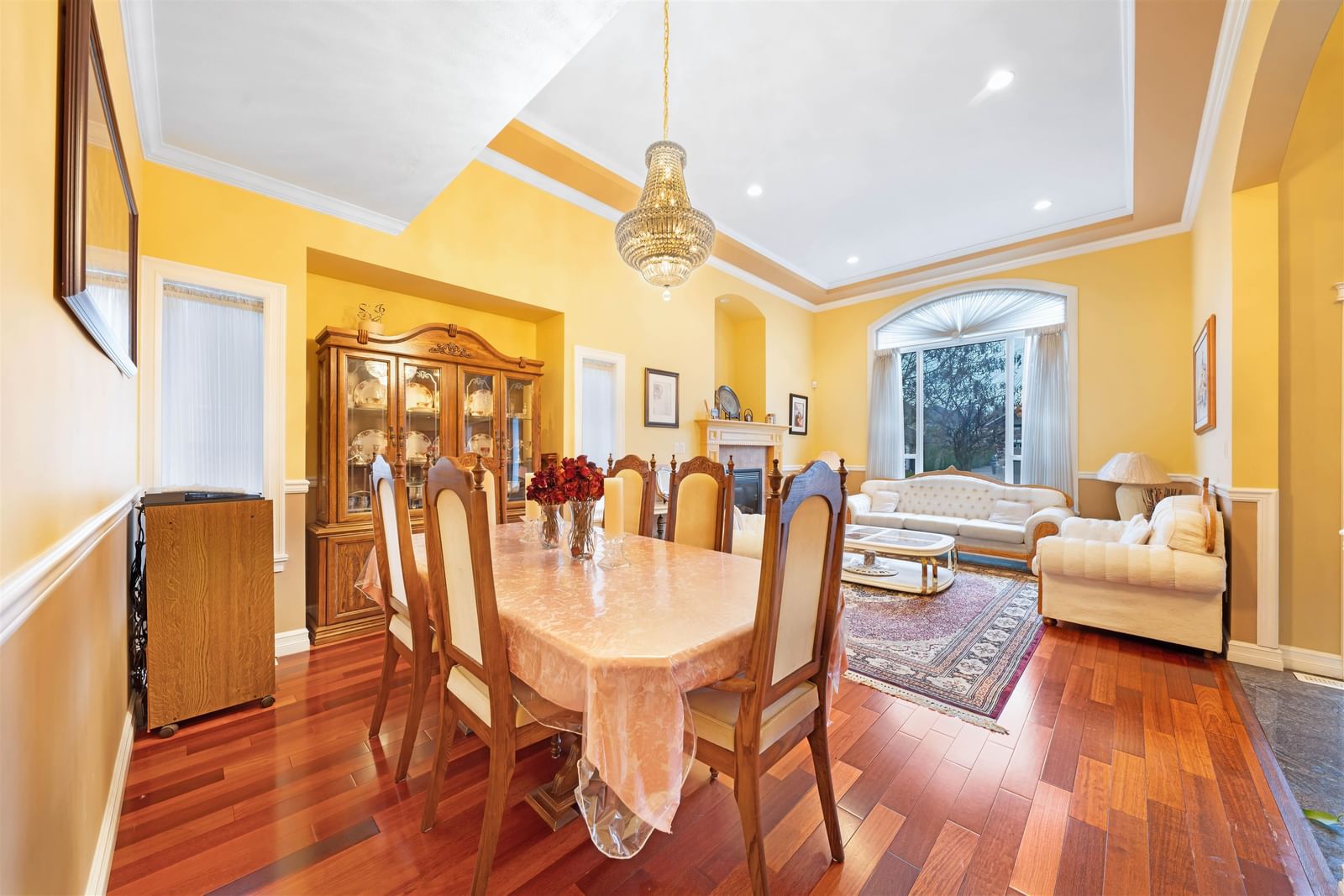 Listing Image 10
