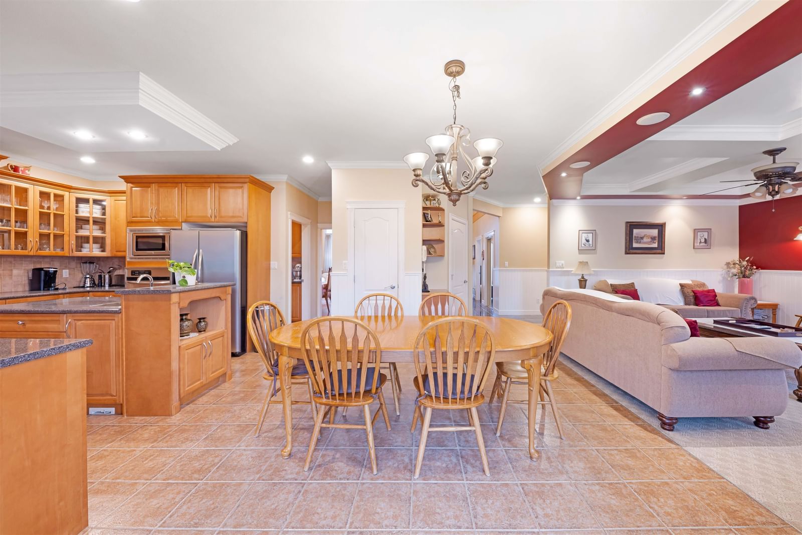Listing Image 19