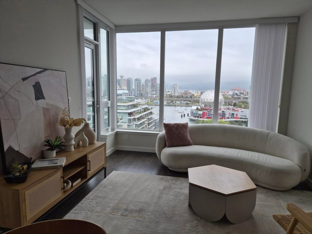 1606 - 1708 Ontario Street