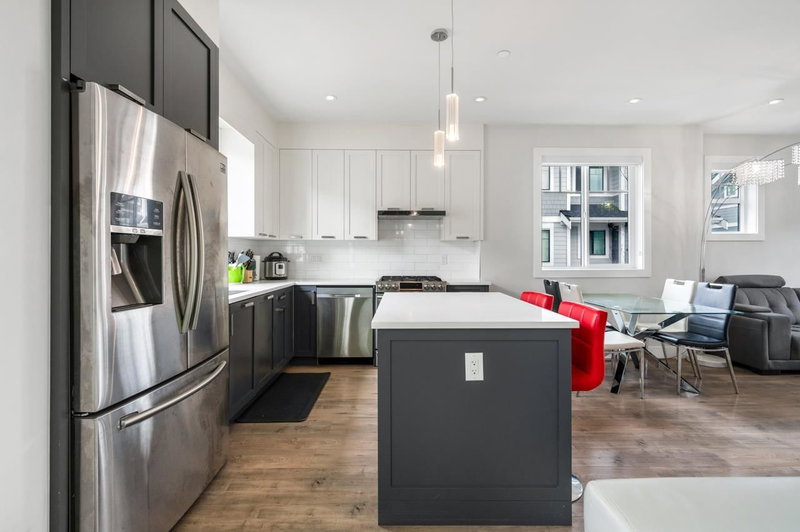 12 - 189 Wood Street, New Westminster, V3M 0L7 | Image 2