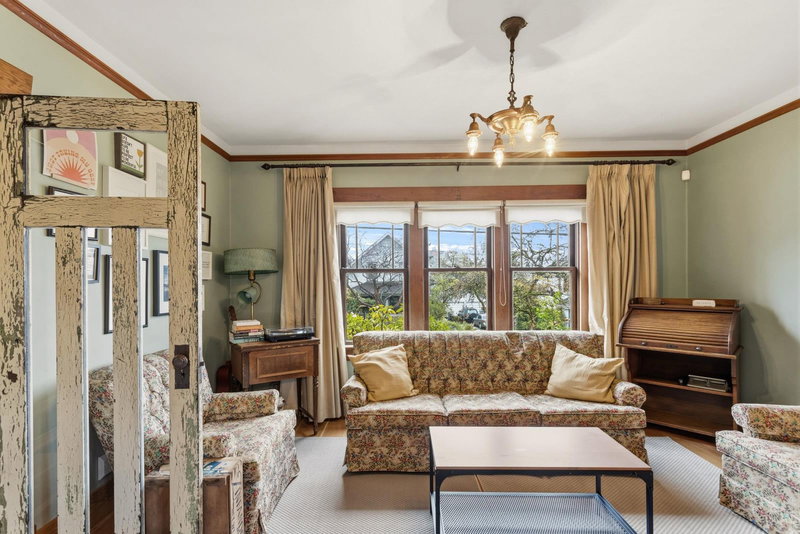 905 Third Avenue, New Westminster, V3M 1P4 | Image 3