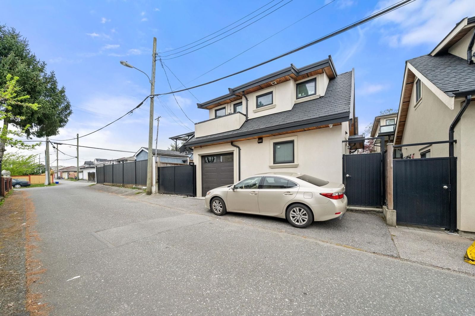 Listing Image 16
