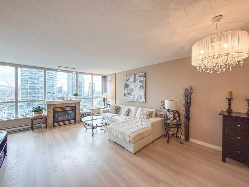 1507 - 2138 Madison Avenue, Burnaby, V5C 6T6 | Image 2