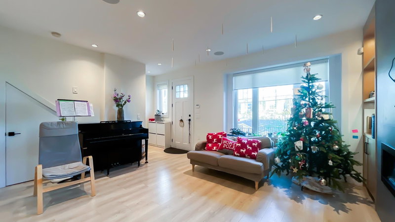 5086 Manor Street, Burnaby, V5G 1B5 | Image 3