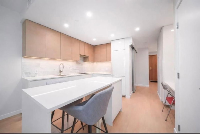 909 - 2108 Gilmore Avenue, Burnaby, V5C 0N8 | Image 2